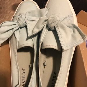 serra ladies memory foam canvas slip ons